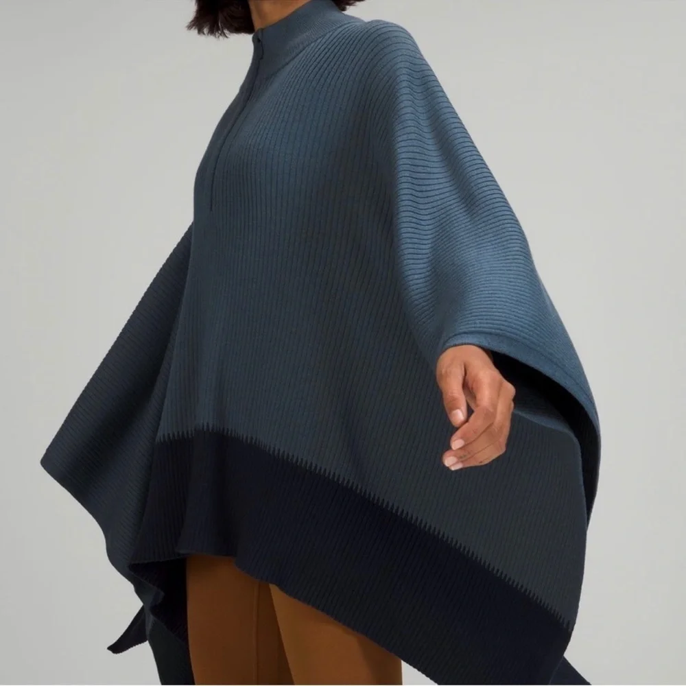 NWT Lululemon On The Go Poncho Iron Blue / True Navy
